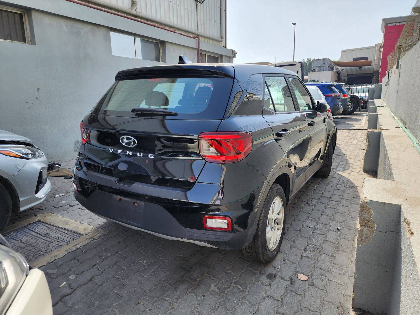 2022 HYUNDAI VENUE SEL — 35246 Miles — Lot 32020 — Main - Marhaba Auctions Used Cars - Image 12