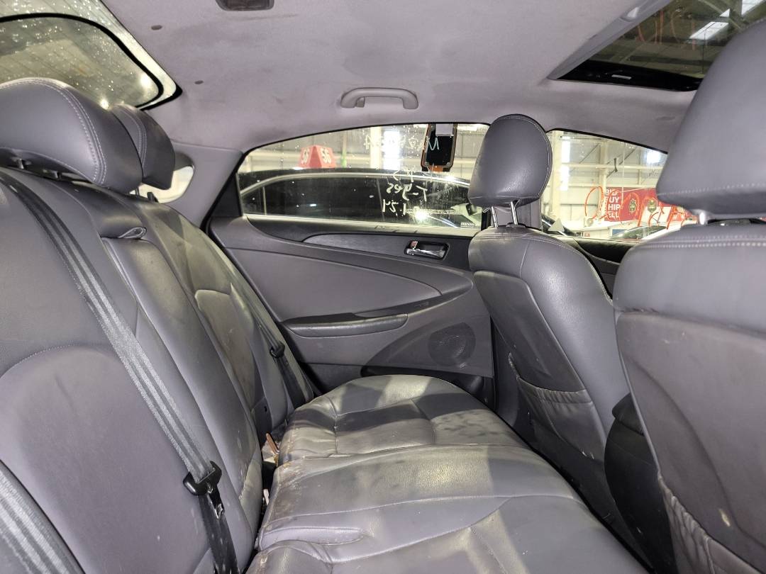2011 HYUNDAI SONATA — 172913 Miles — Lot 38437020 - Marhaba Auctions Used Cars - Image 6