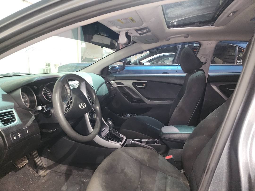 2016 HYUNDAI ELANTRA — 219109 KM — Lot 582291 — Souq - Marhaba Auctions Used Cars - Image 7