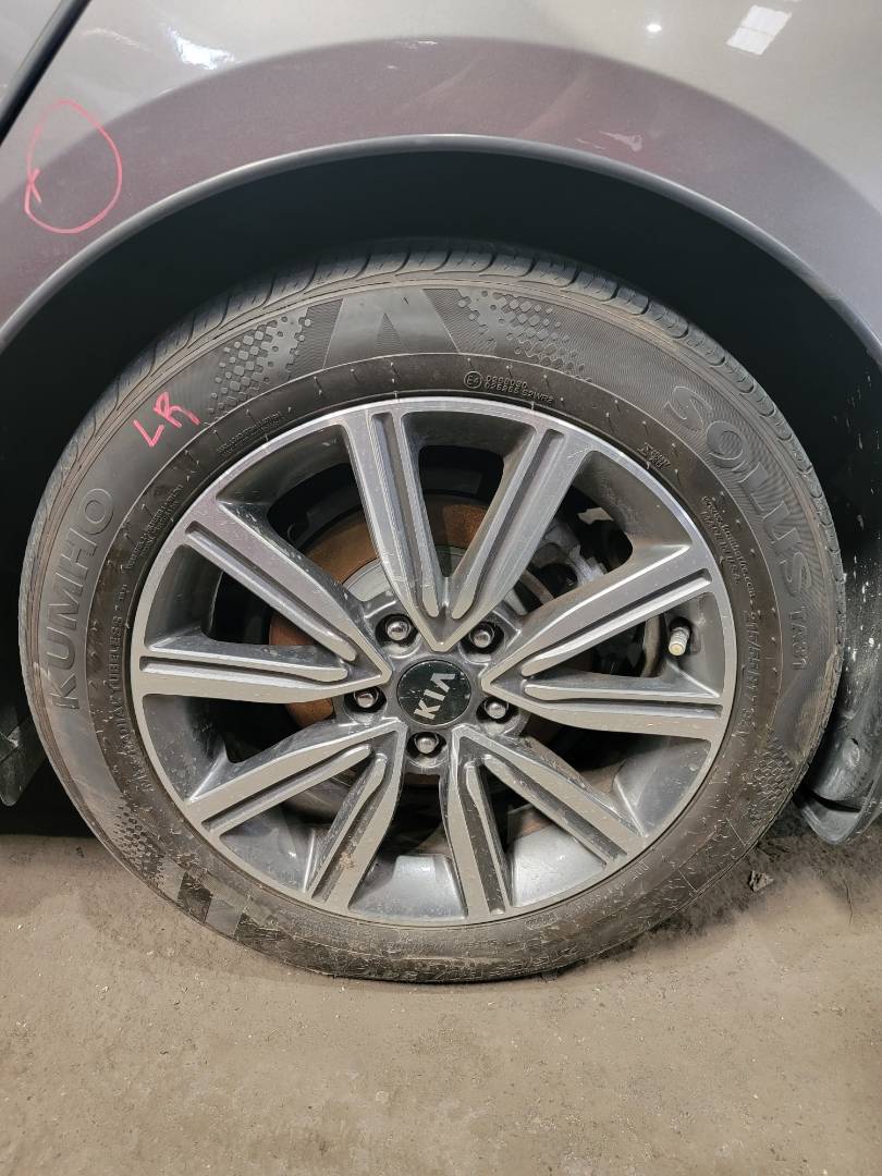 2019 KIA OPTIMA — 99118 Miles — Lot 45167354 — Main - Marhaba Auctions Used Cars - Image 8