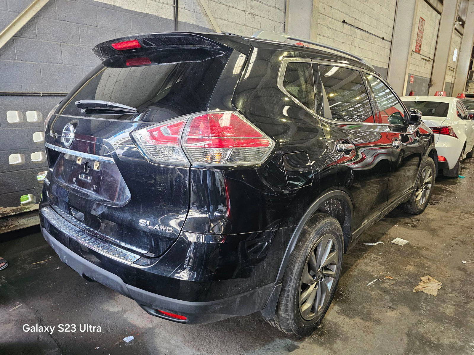 NISSAN ROGUE 2015 - Marhaba Auction Used Cars - Image 3