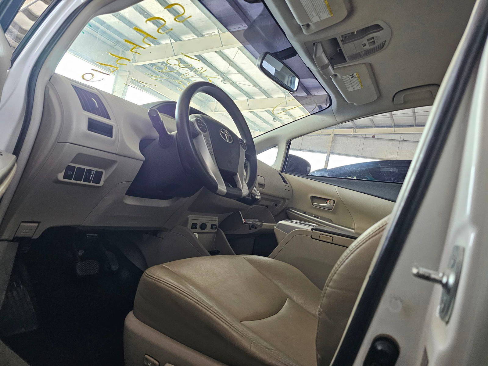 2012 TOYOTA PRIUS V — 225251 Miles — Lot 3EUXC3144681 — Souq - Marhaba Auctions Used Cars - Image 6