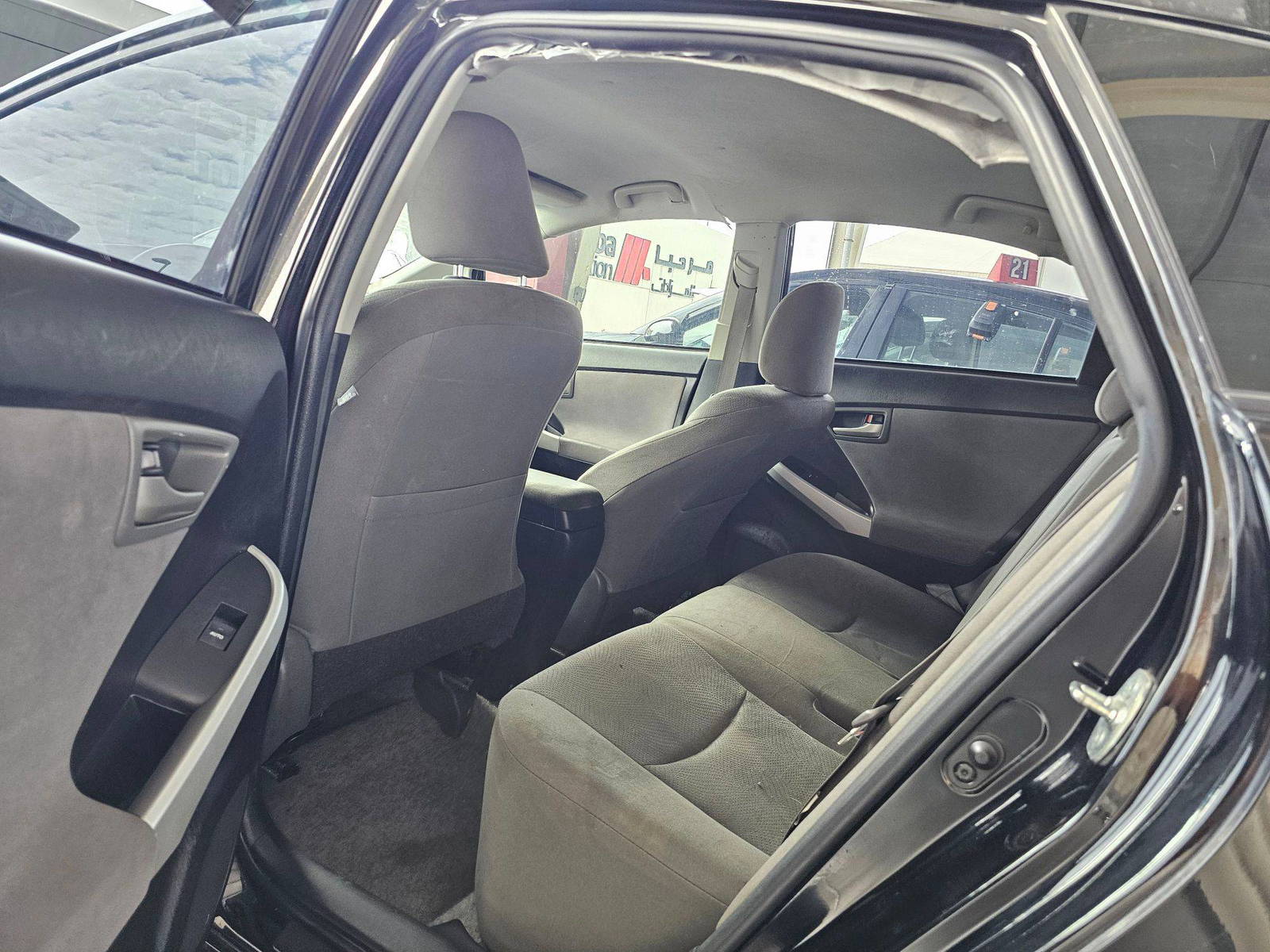 2015 TOYOTA PRIUS — 238940 Miles — Lot 1916590 — Souq - Marhaba Auctions Used Cars - Image 6