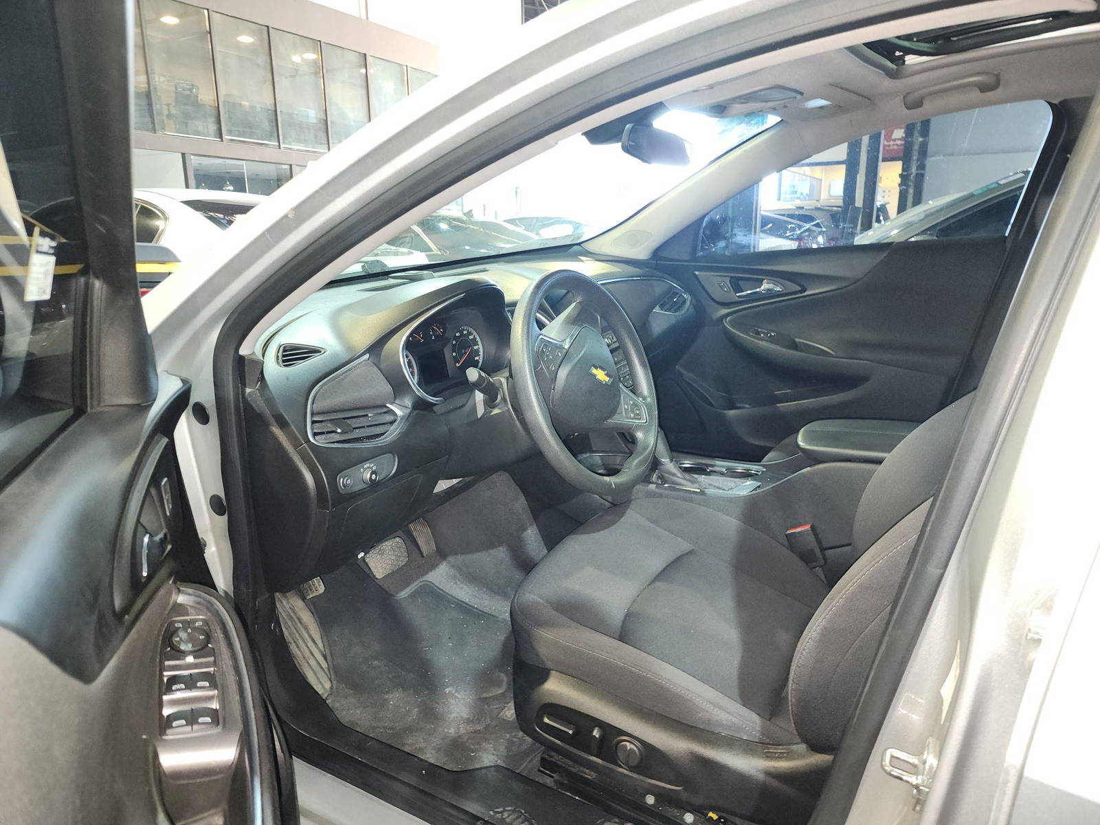 2019 CHEVROLET MALIBU — 75508 Miles — Lot 7836036 — Ind. 12 - Marhaba Auctions Used Cars - Image 5