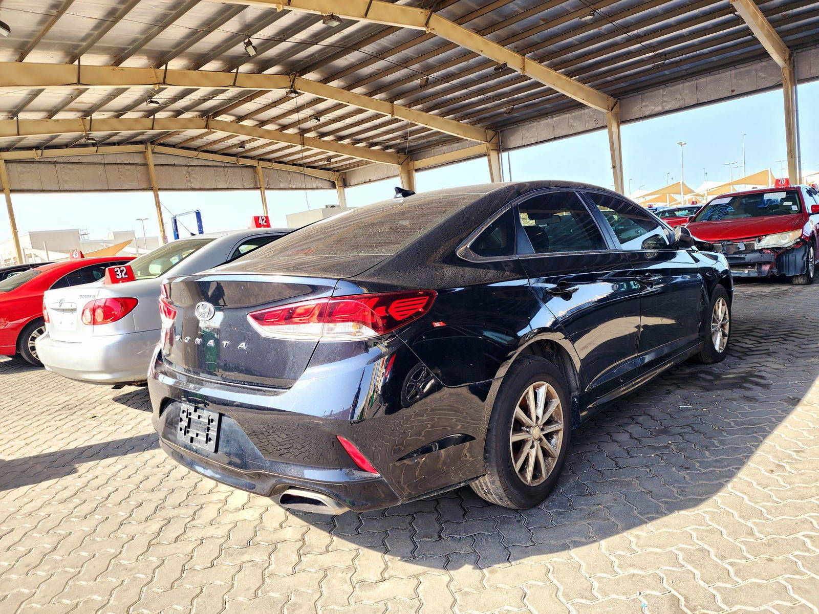 2018 HYUNDAI SONATA — 91293 Miles — Lot 1JH681011 — Souq - Marhaba Auctions Used Cars - Image 3