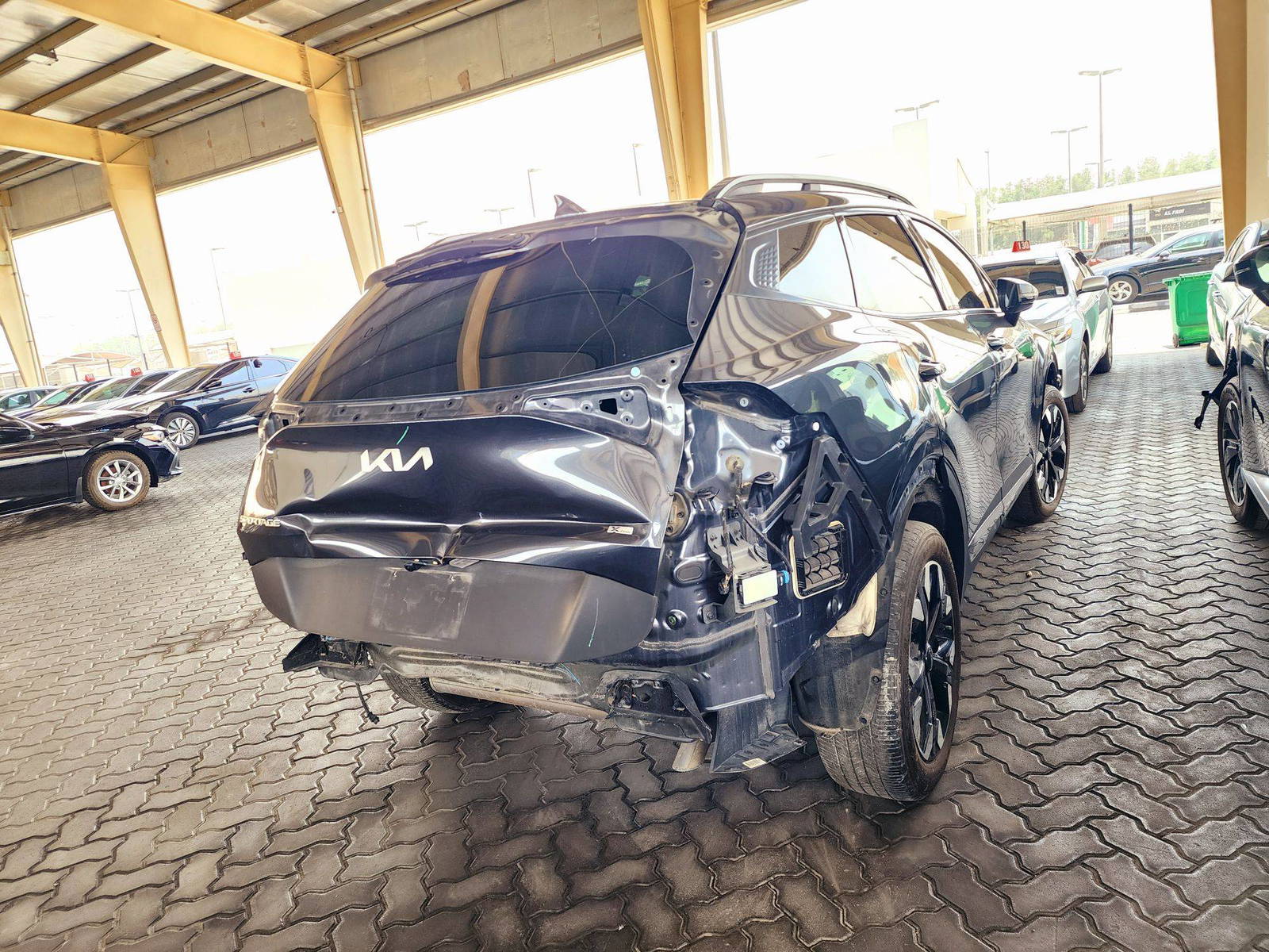 2023 KIA SPORTAGE — 39302 Miles — Lot 80862394 — Al Surrah - Marhaba Auctions Used Cars - Image 3