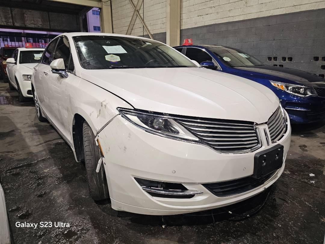 2014 LINCOLN MKZ — 120206 Miles — Lot 120206 — Souq - Marhaba Auctions Used Cars - Image 3