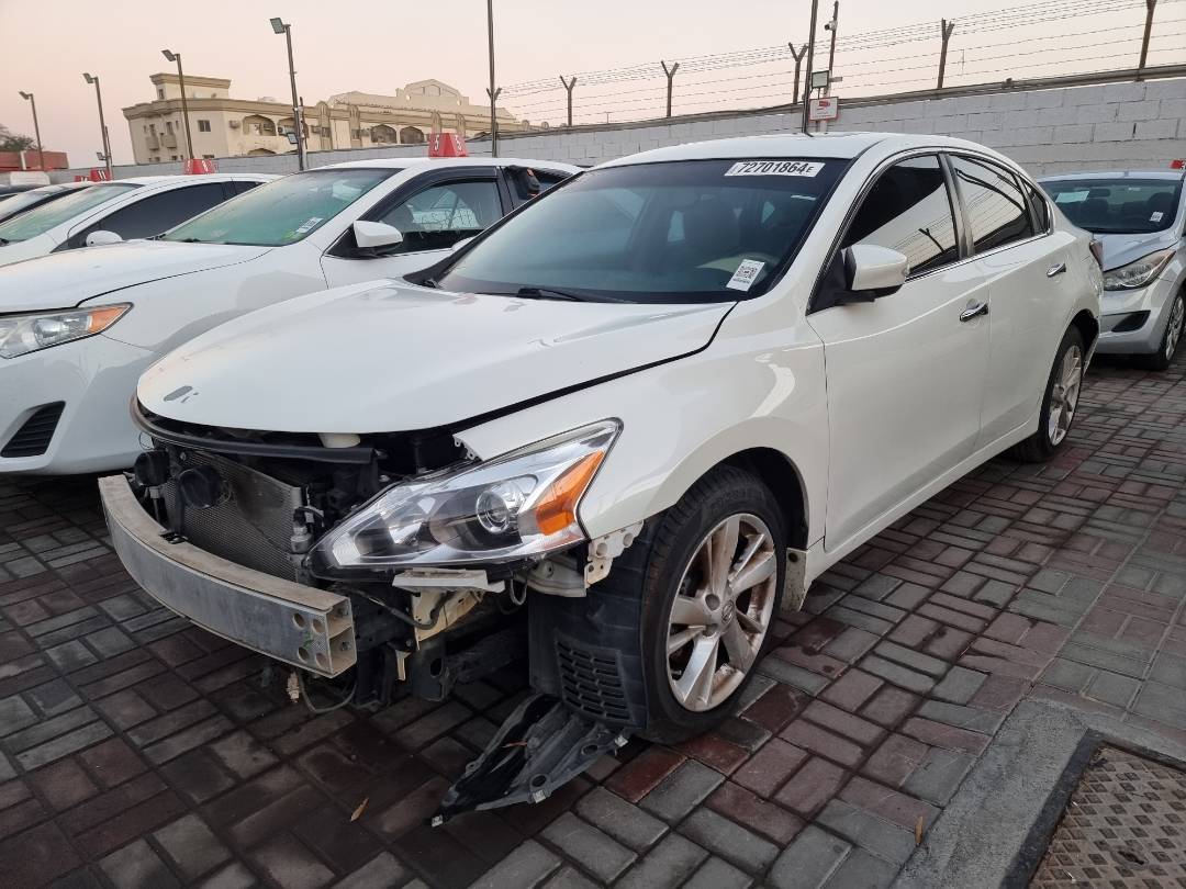 2014 NISSAN ALTIMA — 162579 Miles — Lot 124587 — Souq - Marhaba Auctions Used Cars - Image 4