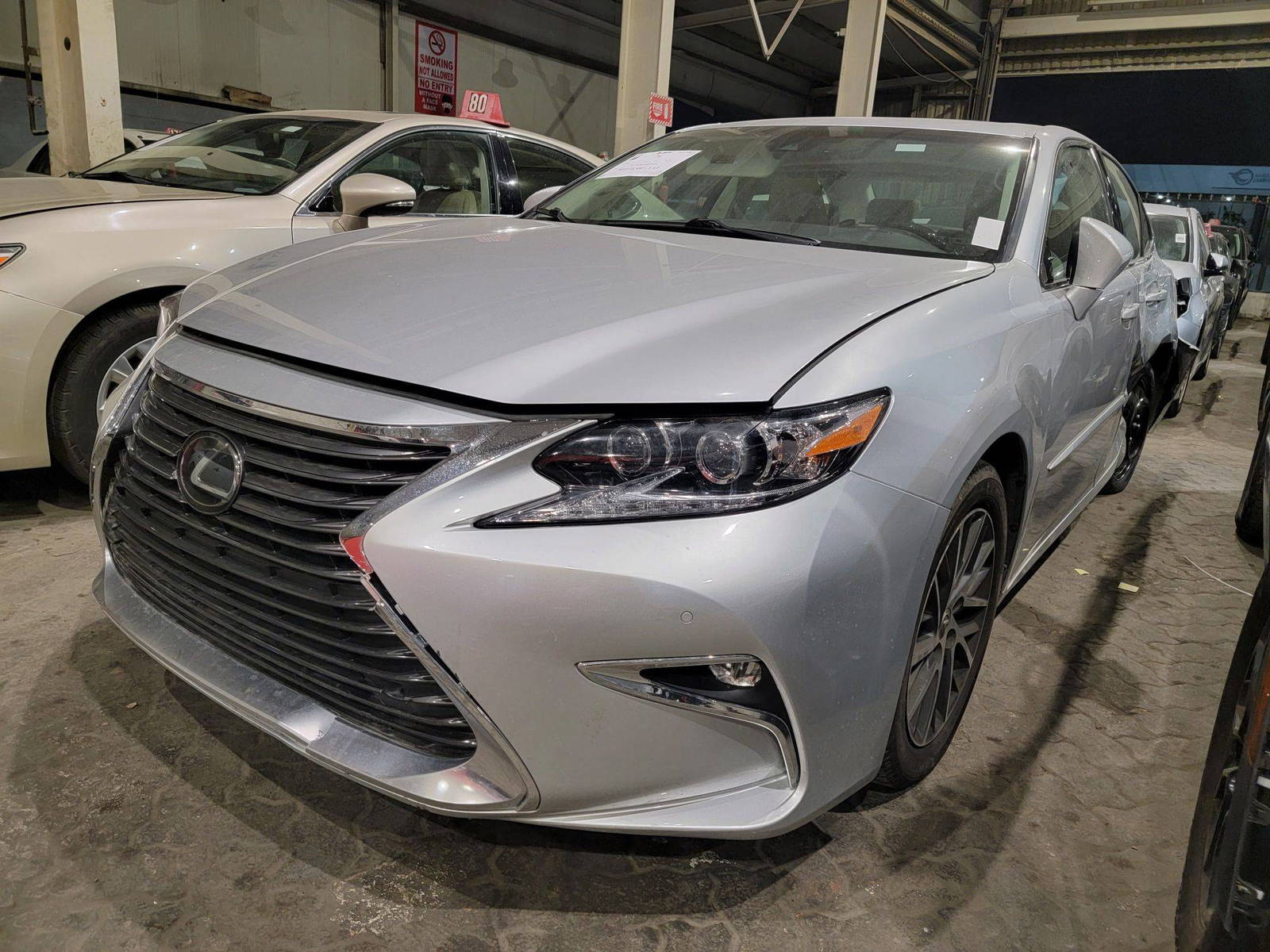 LEXUS ES 350 2016 - Marhaba Auction Used Cars - Image 4