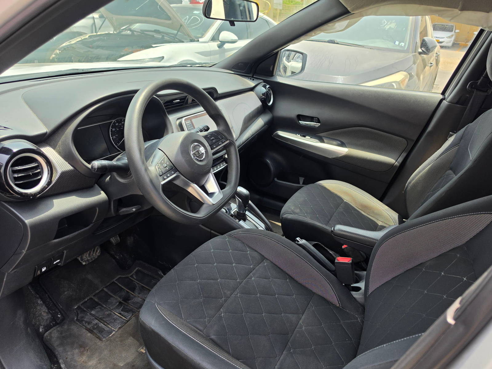 2020 NISSAN KICKS — 111479 Miles — Lot 570834 - Marhaba Auctions Used Cars - Image 7