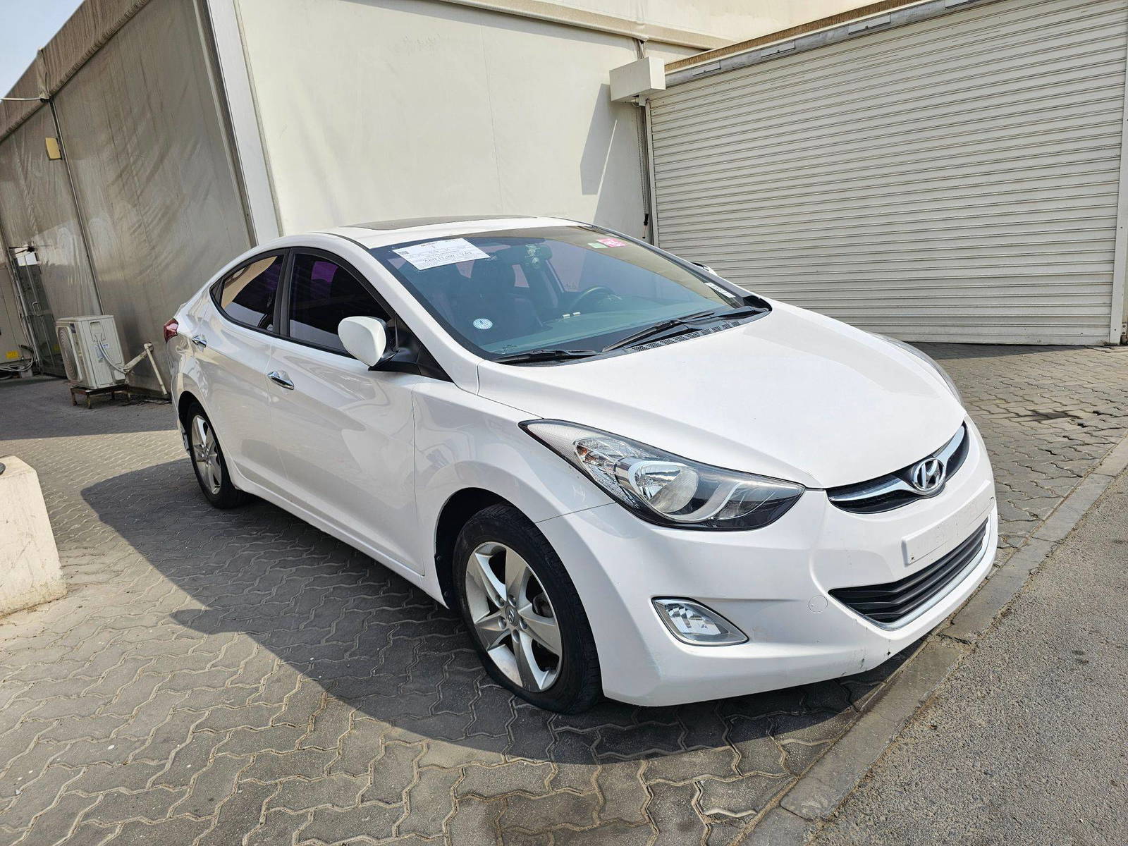 2013 HYUNDAI AVANTE — 114085 KM — Lot 739313 — Souq - Marhaba Auctions Used Cars - Image 5
