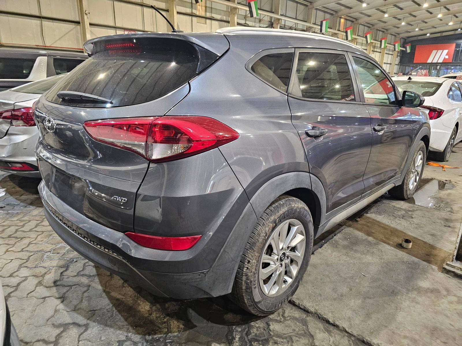 2017 HYUNDAI TUCSON — 164522 Miles — Lot HU295463 — Souq - Marhaba Auctions Used Cars - Image 30