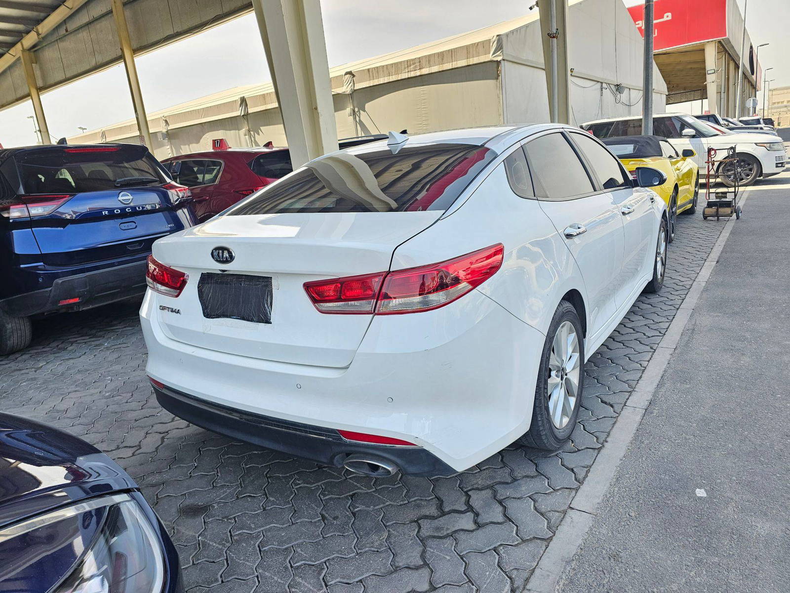 2018 KIA OPTIMA — 111414 Miles — Lot 272252 — Souq - Marhaba Auctions Used Cars - Image 3