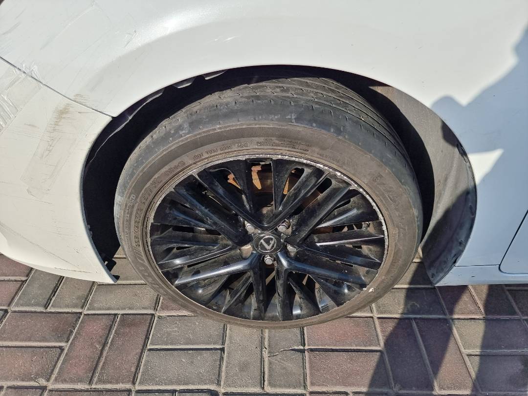 2015 LEXUS ES 350 — 132221 Miles — Lot 78278534 — Souq - Marhaba Auctions Used Cars - Image 11