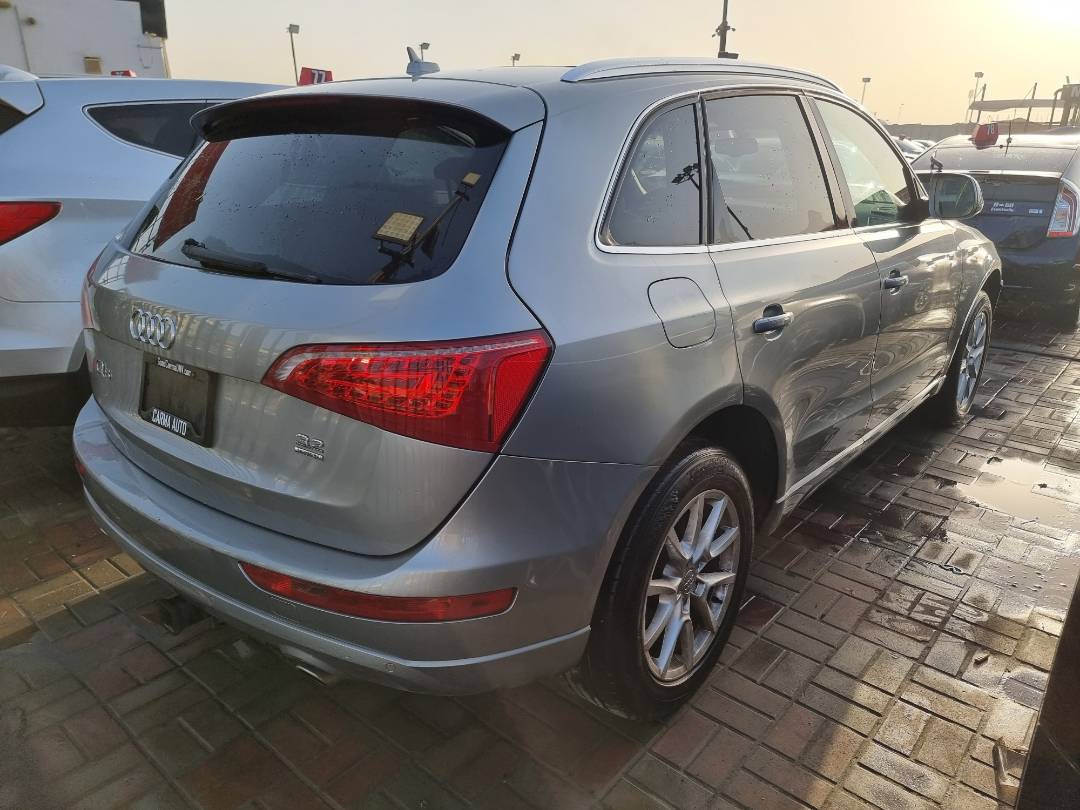 2010 AUDI Q5 — 104770 Miles — Lot 046071 — Ind. 12 - Marhaba Auctions Used Cars - Image 4