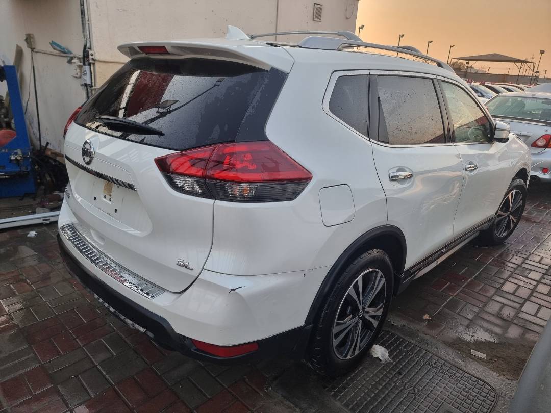 2018 NISSAN ROGUE — 93905 Miles — Lot 492335 — Ind. 12 - Marhaba Auctions Used Cars - Image 4