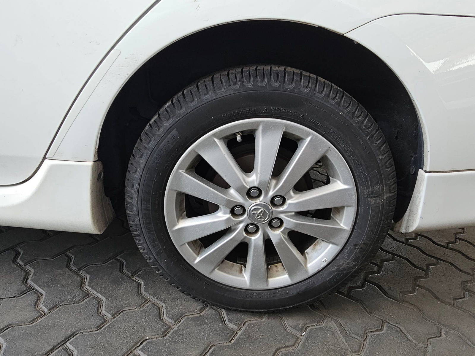 TOYOTA COROLLA 2010 - Marhaba Auction Used Cars - Image 10