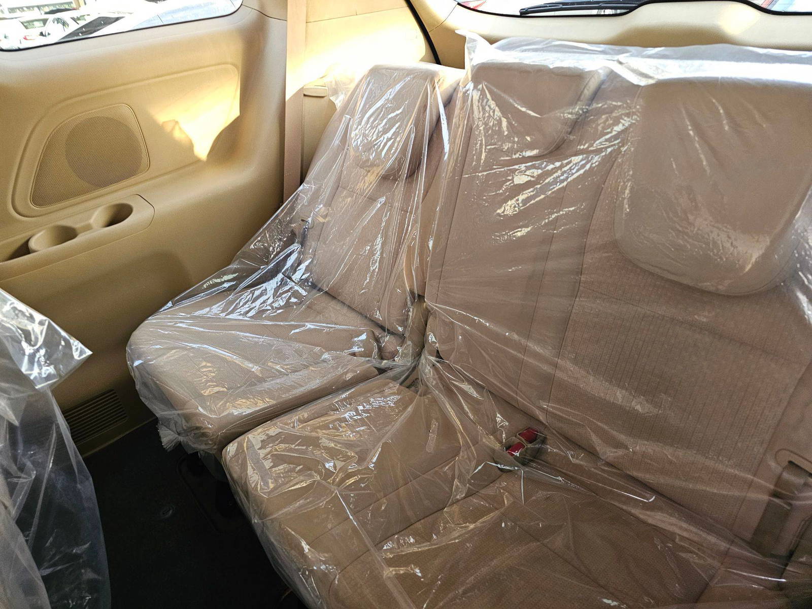 KIA SEDONA 2016 - Marhaba Auction Used Cars - Image 6