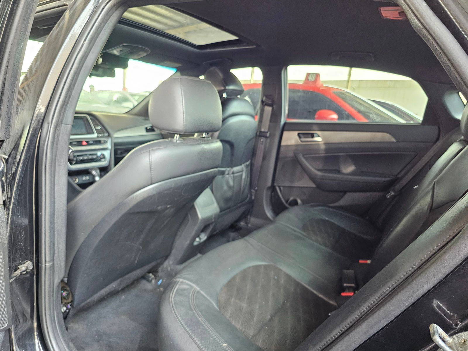 HYUNDAI SONATA 2018 - Marhaba Auction Used Cars - Image 6