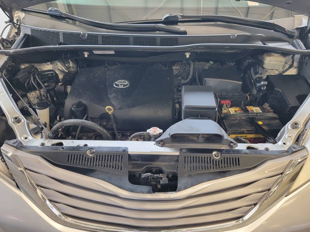 2017 TOYOTA SIENNA — 173192 Miles — Lot HS766855 — Main - Marhaba Auctions Used Cars - Image 10