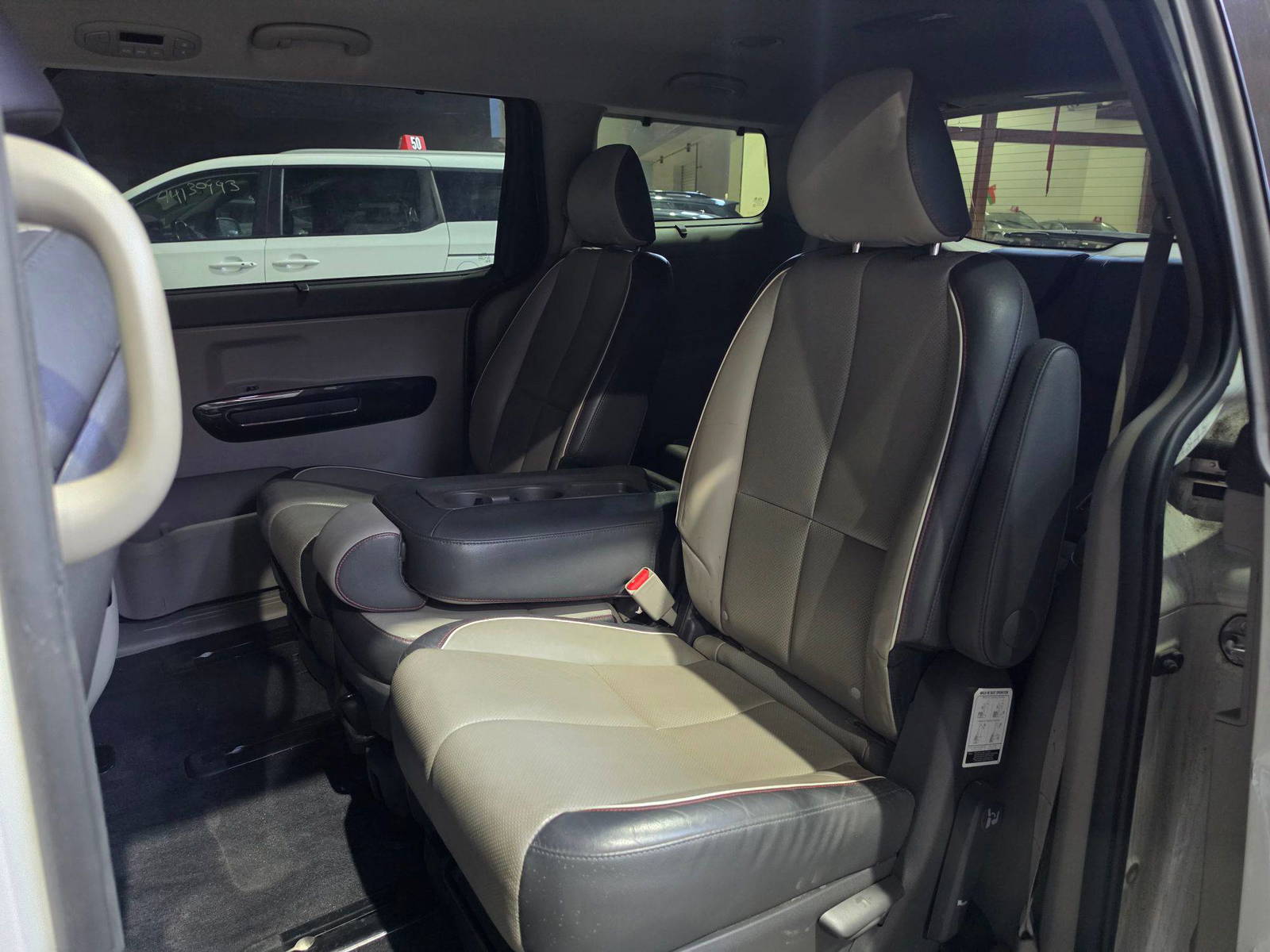KIA SEDONA 2018 - Marhaba Auction Used Cars - Image 9