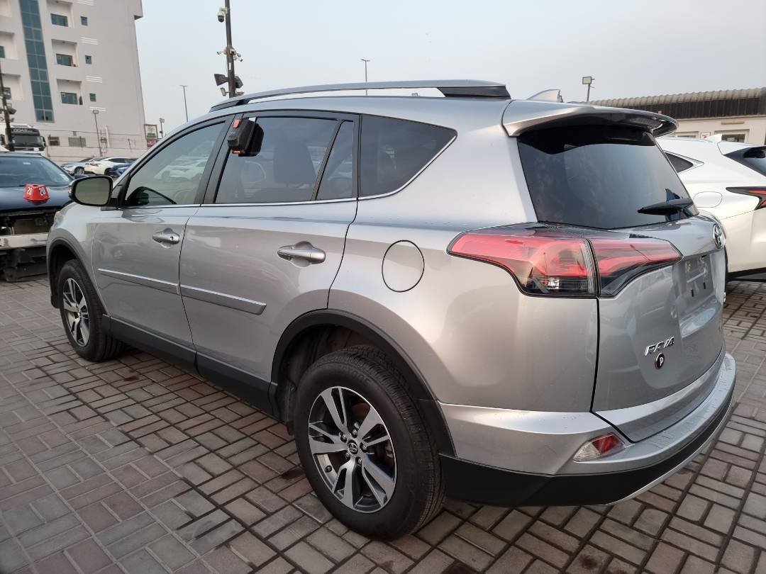 2018 TOYOTA RAV4 — 37043 Miles — Lot 40741683 — Souq - Marhaba Auctions Used Cars - Image 5