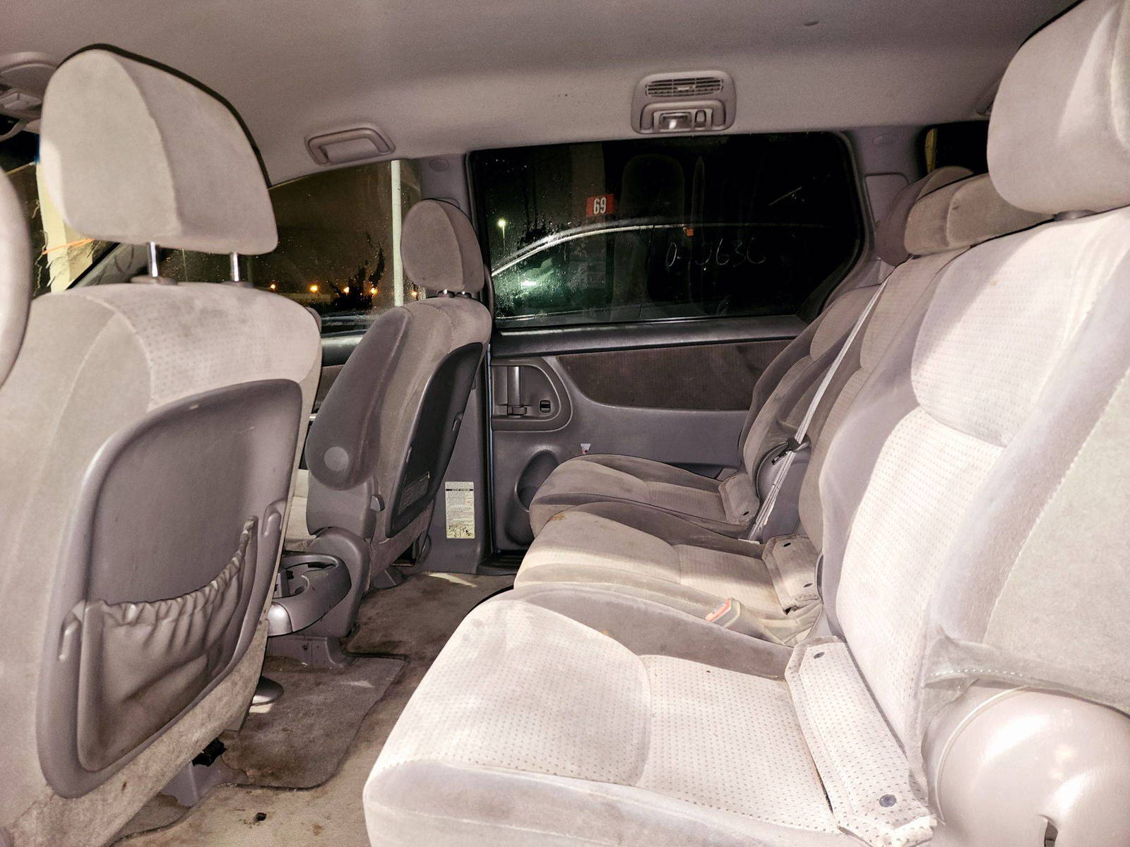 2007 TOYOTA SIENNA — 220710 Miles — Lot 40500769 — Souq - Marhaba Auctions Used Cars - Image 6
