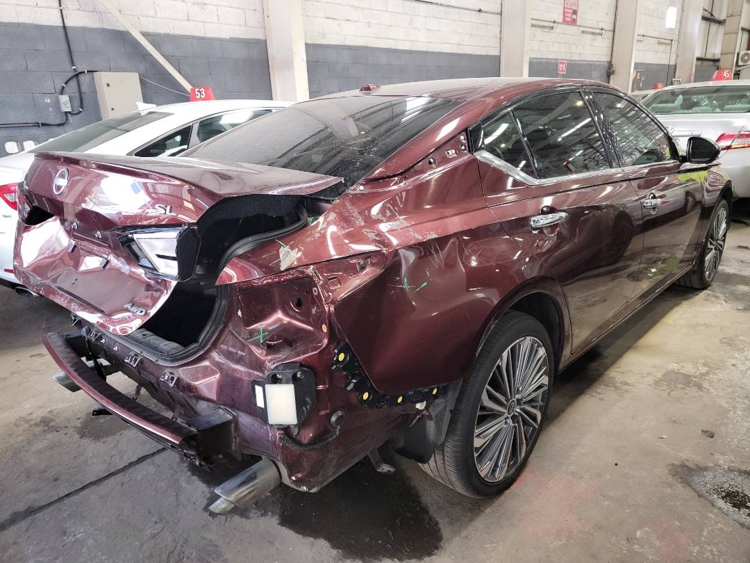 2023 NISSAN ALTIMA — 11018 Miles — Lot 304386 - Marhaba Auctions Used Cars - Image 3