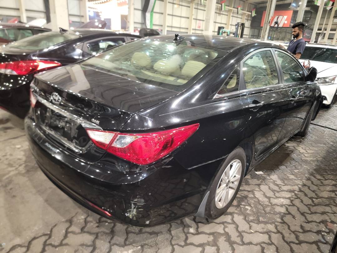 2013 HYUNDAI SONATA — 197768 Miles — Lot 37583477 - Marhaba Auctions Used Cars - Image 4