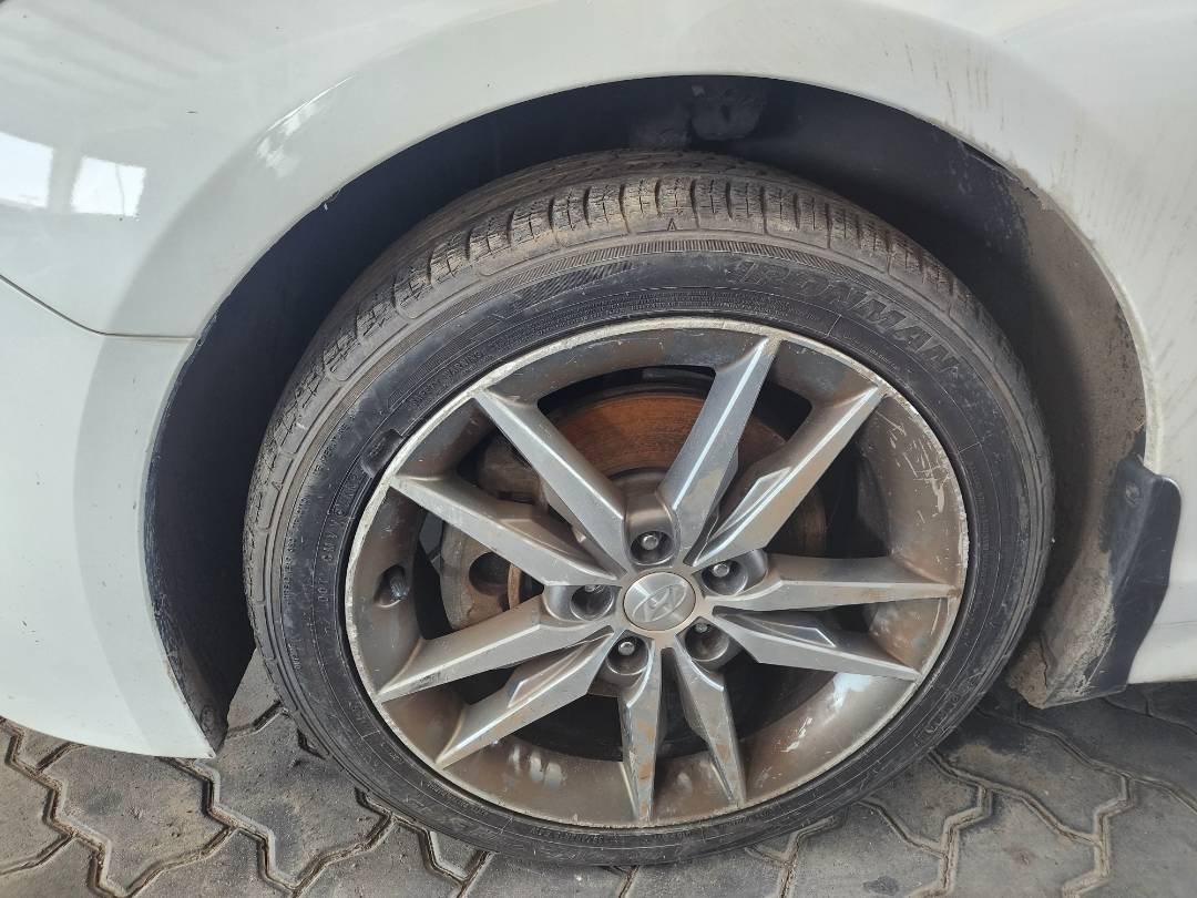 2015 HYUNDAI SONATA — 120633 Miles — Lot 49958 — Souq - Marhaba Auctions Used Cars - Image 3