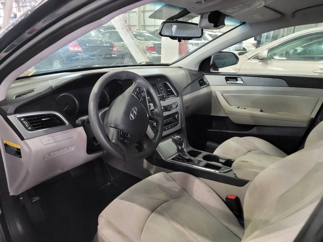 2015 HYUNDAI SONATA — 158083 Miles — Lot H223817 — Souq - Marhaba Auctions Used Cars - Image 6
