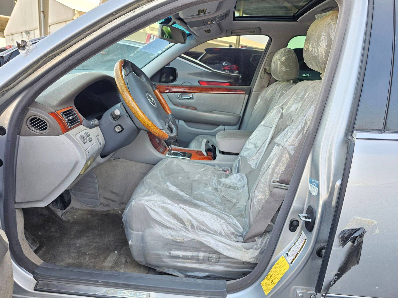 LEXUS LS 430 2004 - Marhaba Auction Used Cars - Image 10