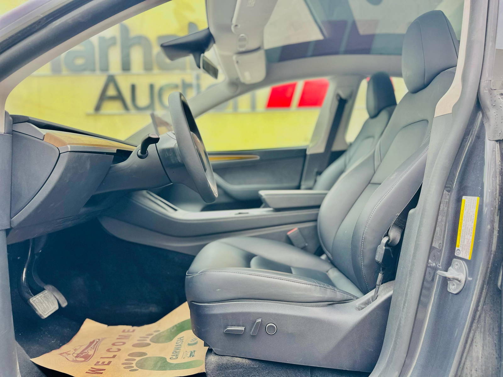 2023 TESLA MODEL Y — 3916 KM — Lot E0PC107825 — Souq - Marhaba Auctions Used Cars - Image 12