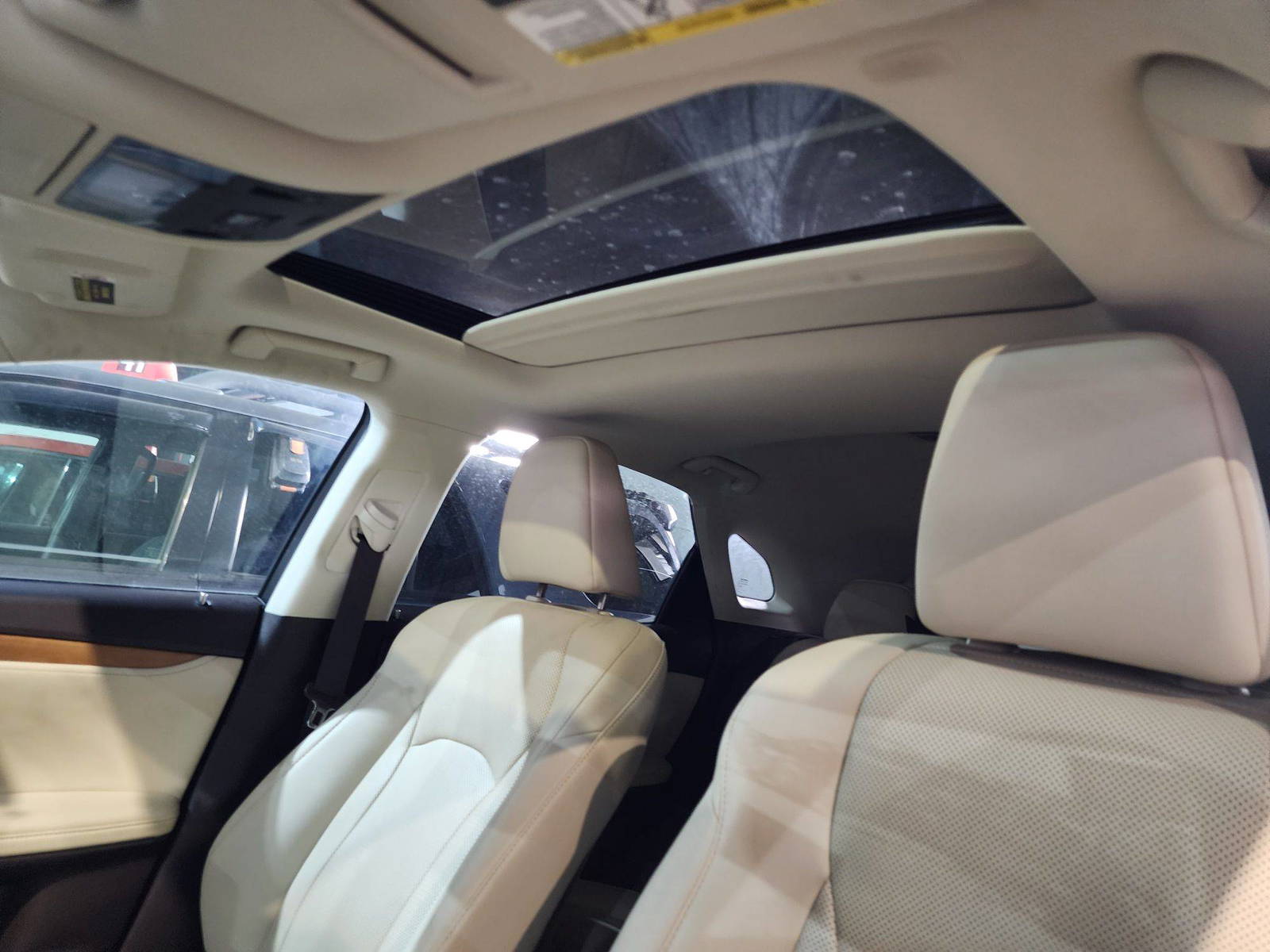 2020 LEXUS RX 350 — 42567 Miles — Lot 65997234 — Souq - Marhaba Auctions Used Cars - Image 10