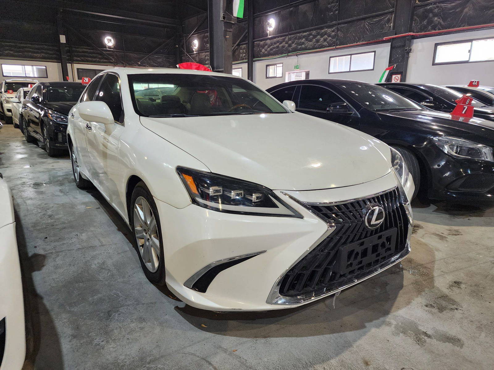 2008 LEXUS ES 350 — 526205 KM — Lot 82235118 — Al Quoz - Marhaba Auctions Used Cars - Image 3