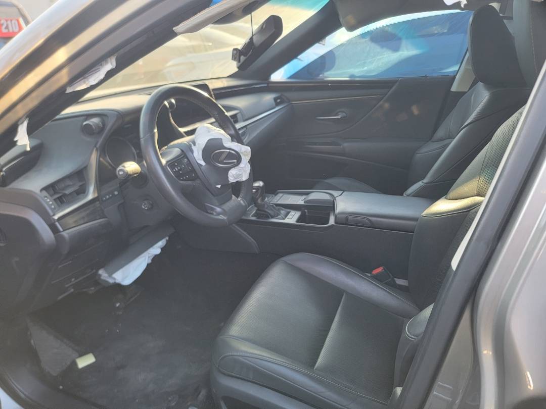2021 LEXUS ES 300H — 71509 Miles — Lot 008682 — Main - Marhaba Auctions Used Cars - Image 8