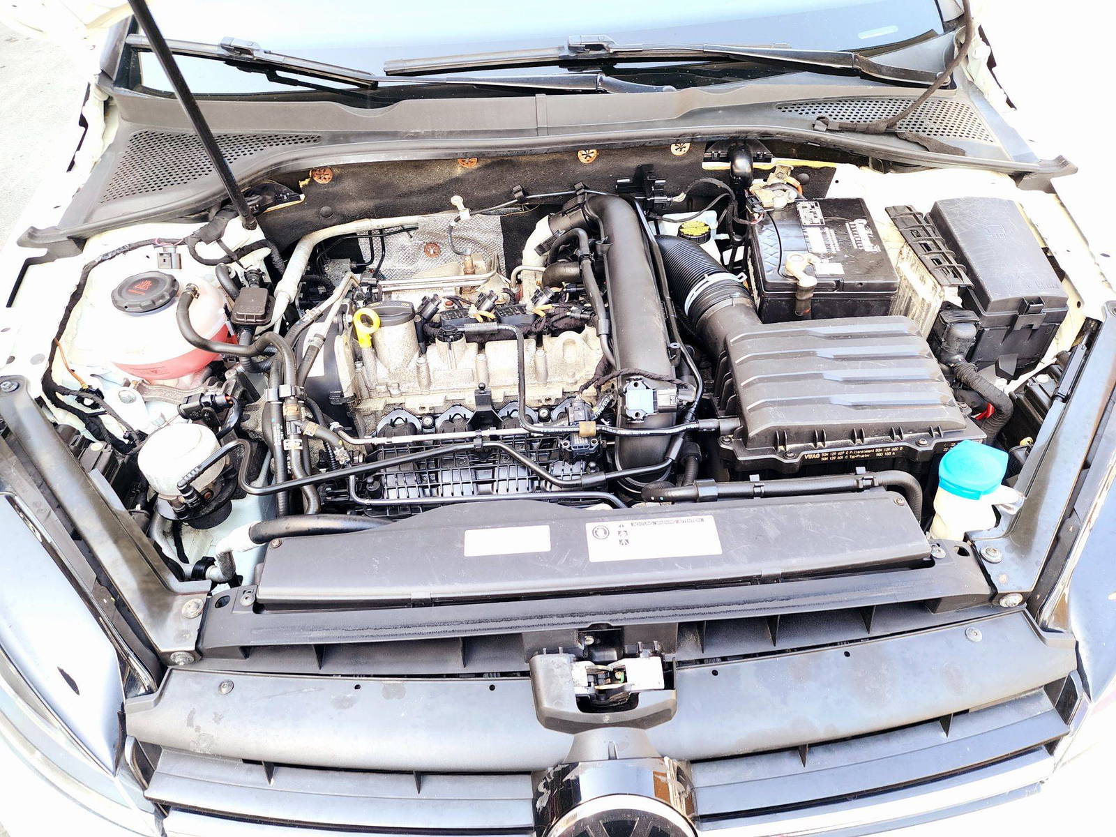 2019 VOLKSWAGEN GOLF TSI — 105951 Miles — Lot 9KM013773 — Souq - Marhaba Auctions Used Cars - Image 10