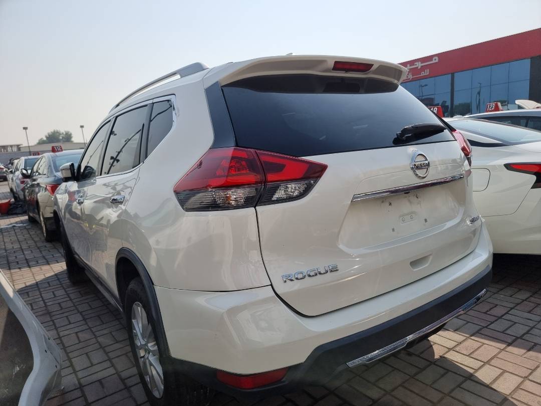 2018 NISSAN ROGUE — 133482 Miles — Lot 302761 — Ind. 12 - Marhaba Auctions Used Cars - Image 3