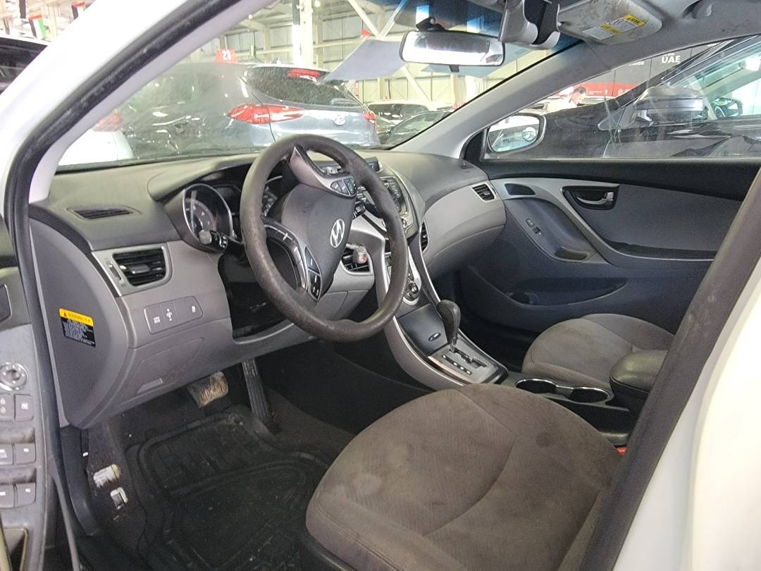 2013 HYUNDAI ELANTRA — 218755 KM — Lot 42490 — Main - Marhaba Auctions Used Cars - Image 6
