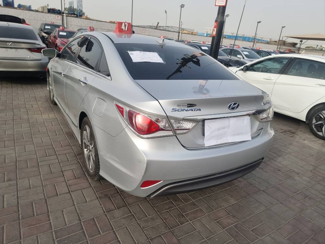 HYUNDAI SONATA 2013 - Marhaba Auction Used Cars - Image 4