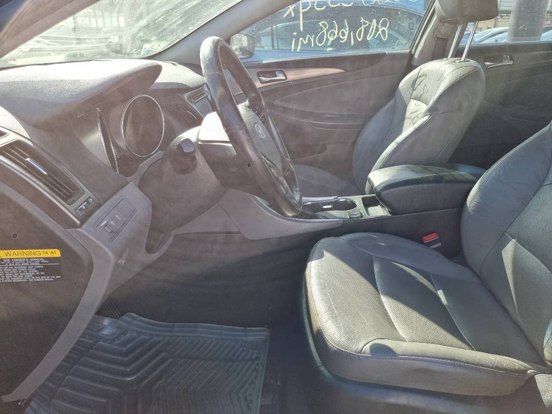 2013 HYUNDAI SONATA — 208668 Miles — Lot 215487 — Ind. 12 - Marhaba Auctions Used Cars - Image 8