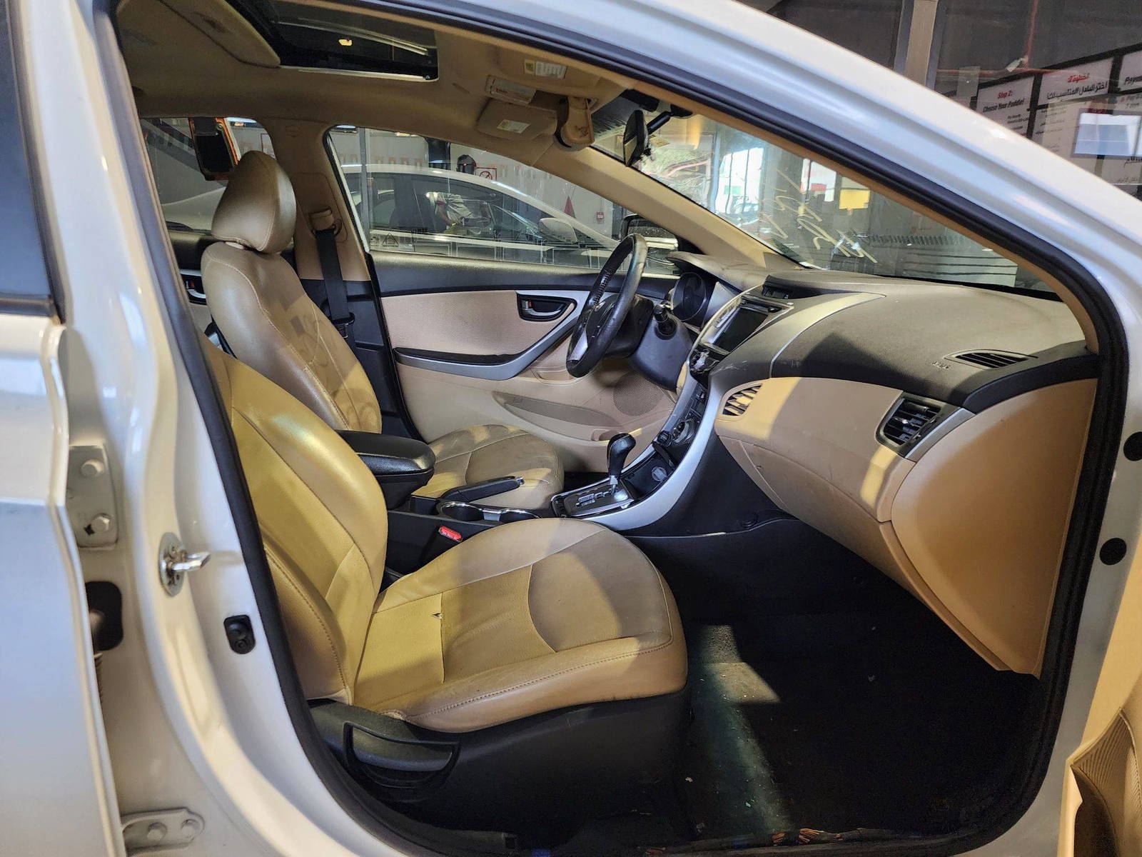 2013 HYUNDAI ELANTRA — 197743 Miles — Lot 82132014 — Al Quoz - Marhaba Auctions Used Cars - Image 10