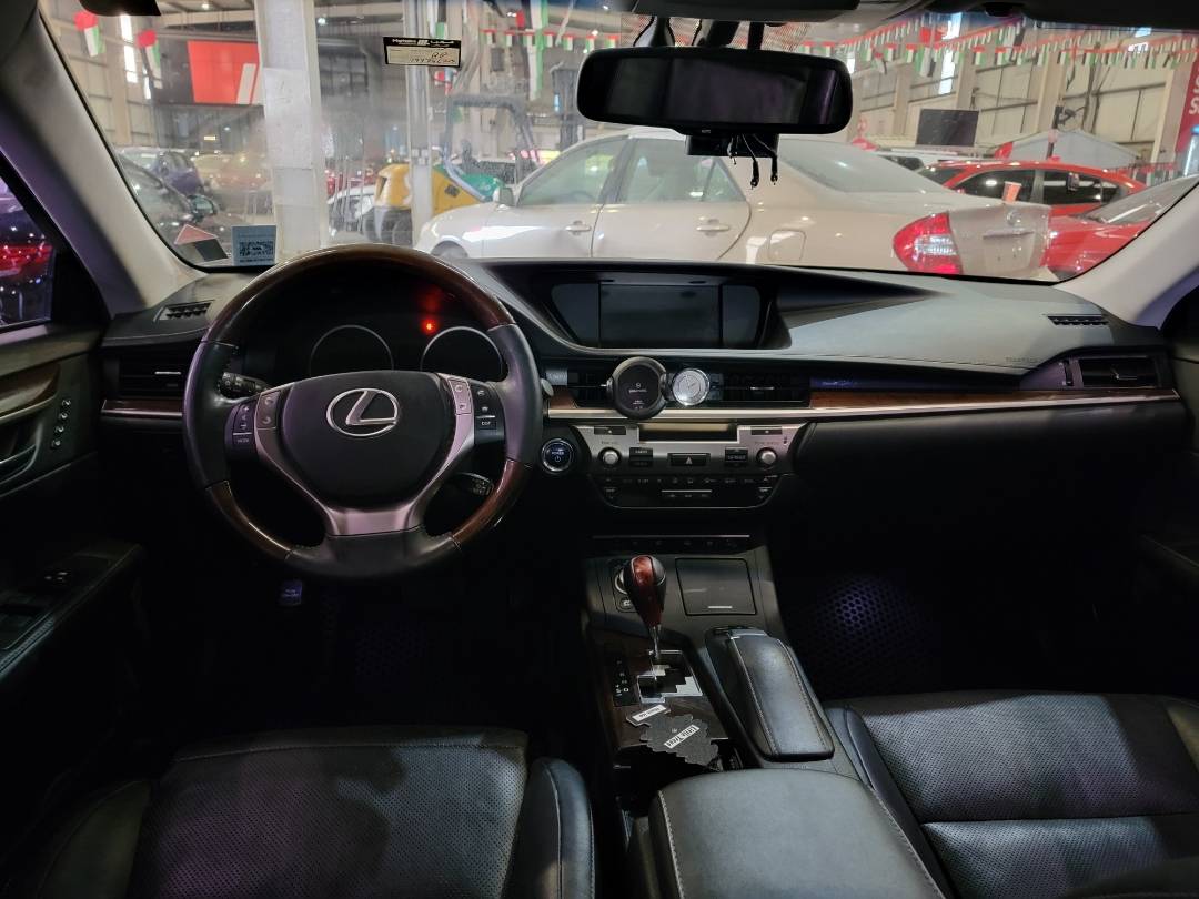 2013 LEXUS ES 300H — 199746 KM — Lot 2200202 — Main - Marhaba Auctions Used Cars - Image 7