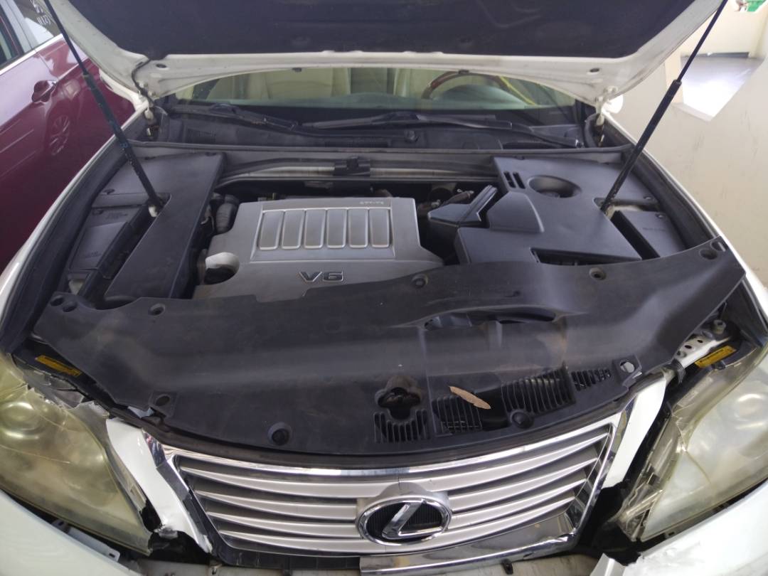 2011 LEXUS ES 350 — 213010 Miles — Lot 37436497 - Marhaba Auctions Used Cars - Image 11