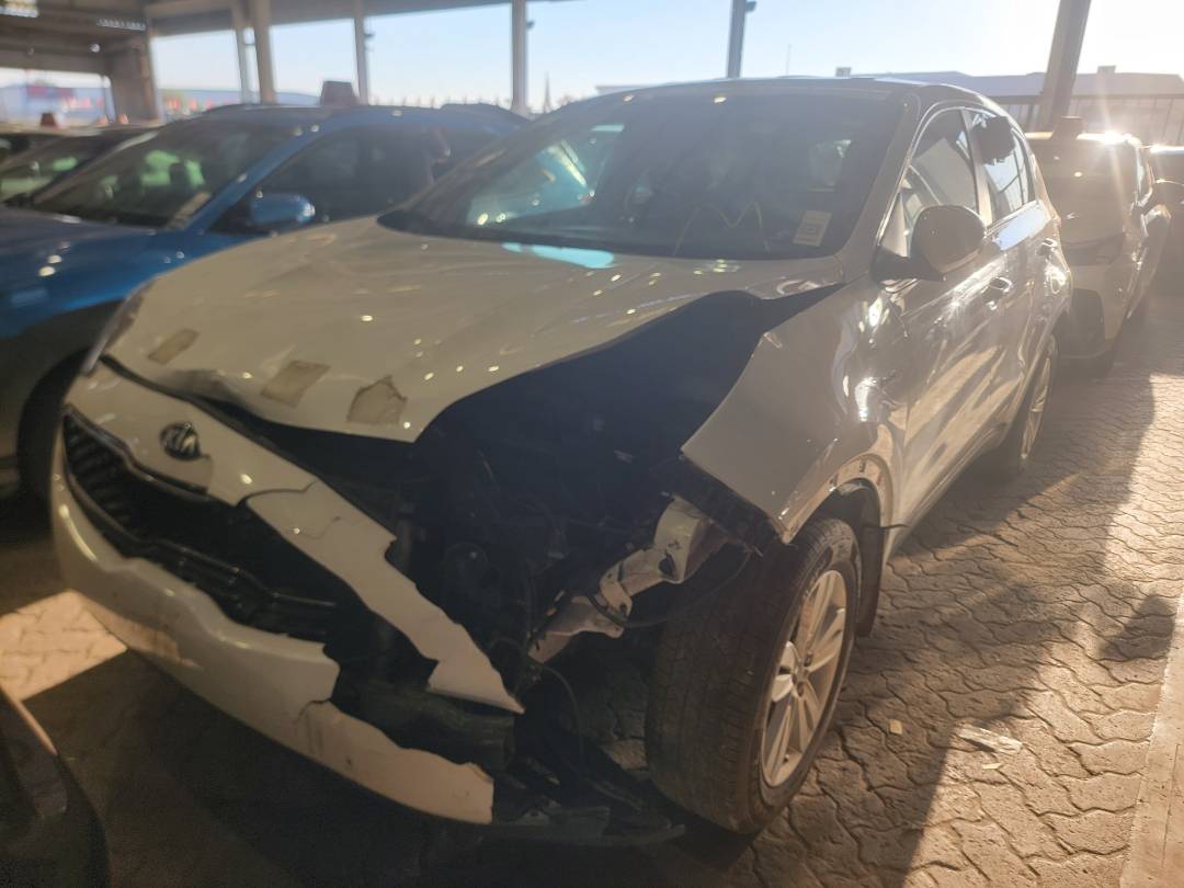 2019 KIA SPORTAGE — 77334 Miles — Lot 40238108 — Souq - Marhaba Auctions Used Cars - Image 4