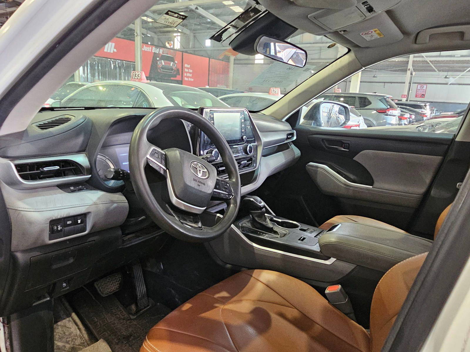 2021 TOYOTA HIGHLANDER — 999999 KM — Lot S070470 — Main - Marhaba Auctions Used Cars - Image 8