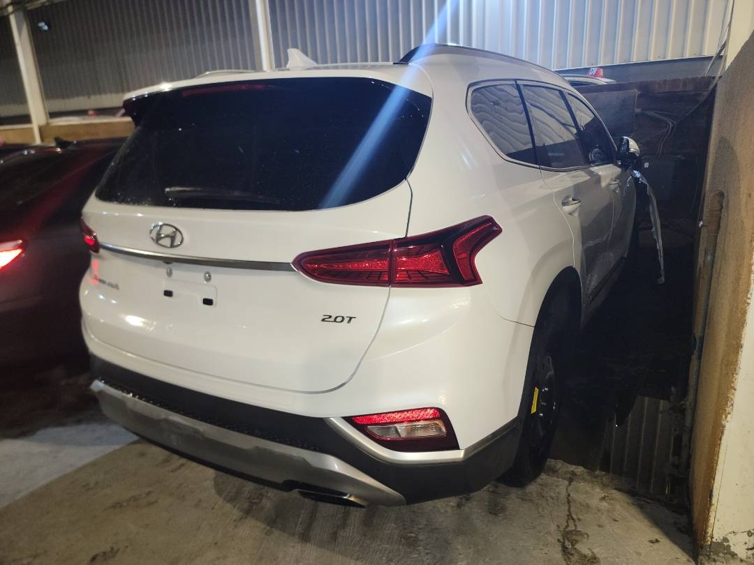 2020 HYUNDAI SANTA FE — 91667 Miles — Lot 37475074 - Marhaba Auctions Used Cars - Image 4