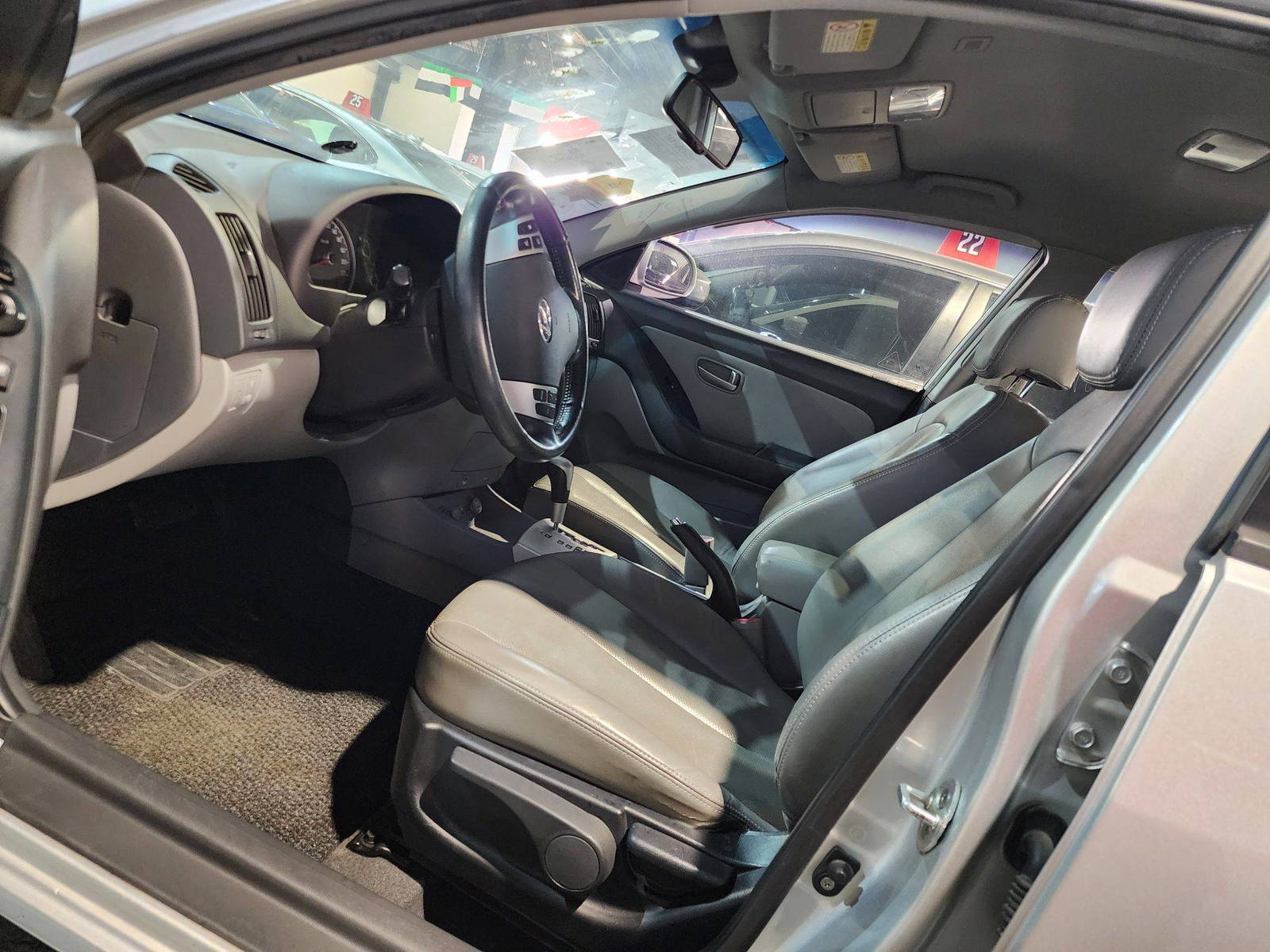 2008 HYUNDAI AVANTE — 79326 KM — Lot 569283 — Al Quoz - Marhaba Auctions Used Cars - Image 9