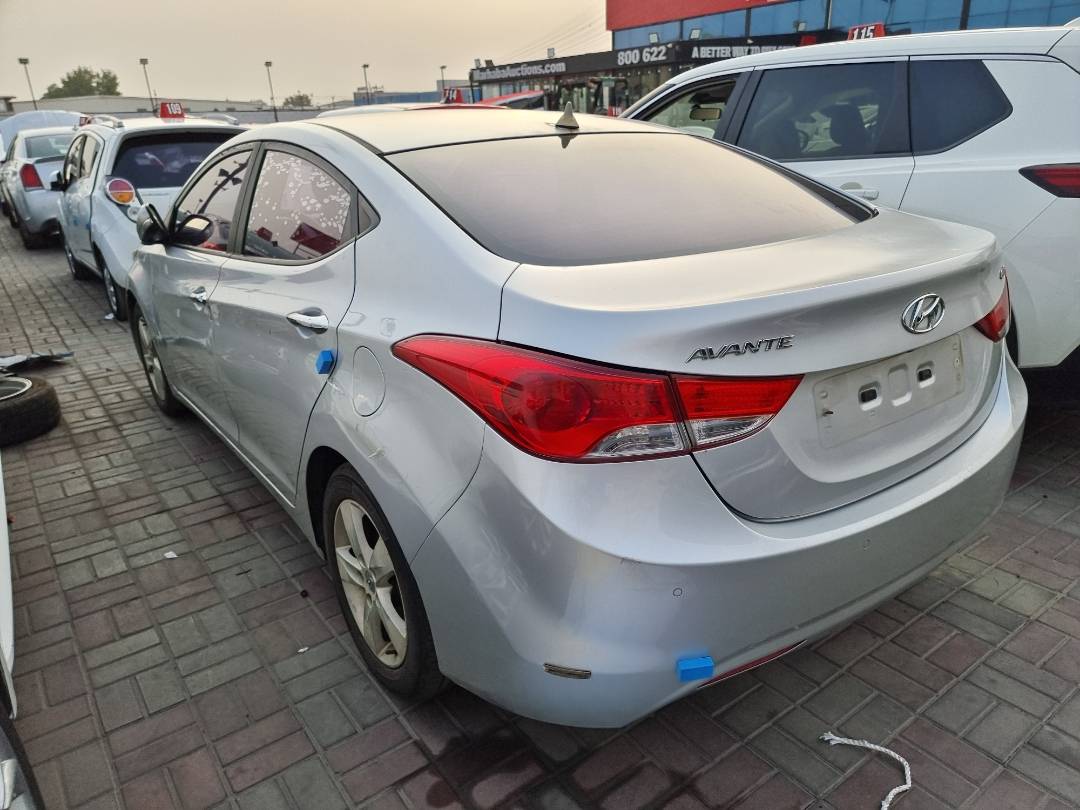 2013 HYUNDAI AVANTE — 132747 KM — Lot 815406 — Ind. 12 - Marhaba Auctions Used Cars - Image 5
