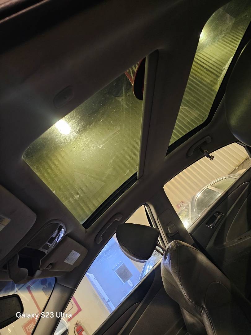 HYUNDAI SONATA 2011 - Marhaba Auction Used Cars - Image 10